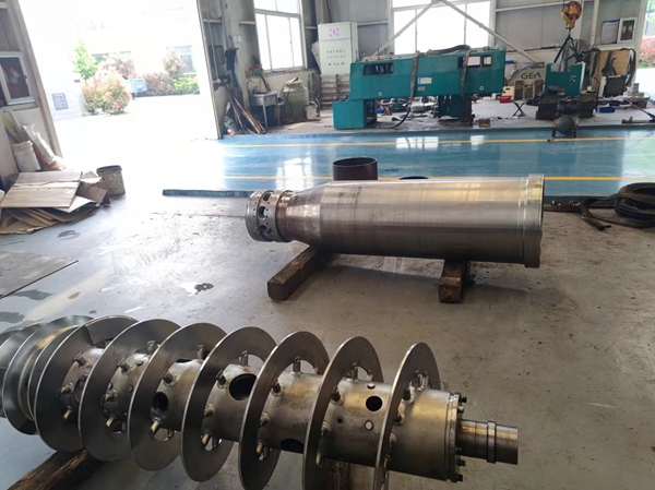 卧螺离心机维修